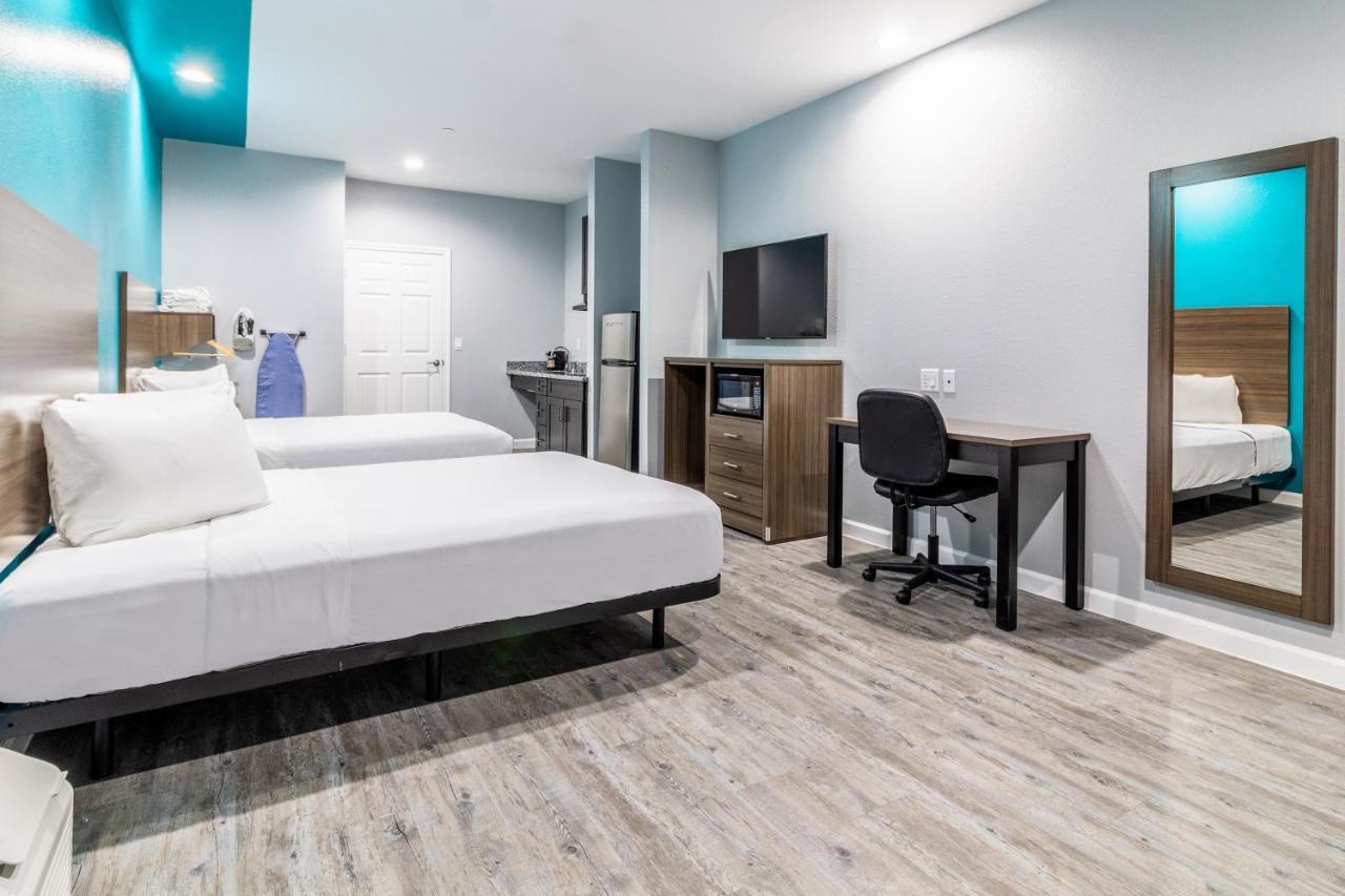 Americas Best Value Inn & Suites Kingwood Iah Airport Гамбл Екстер'єр фото